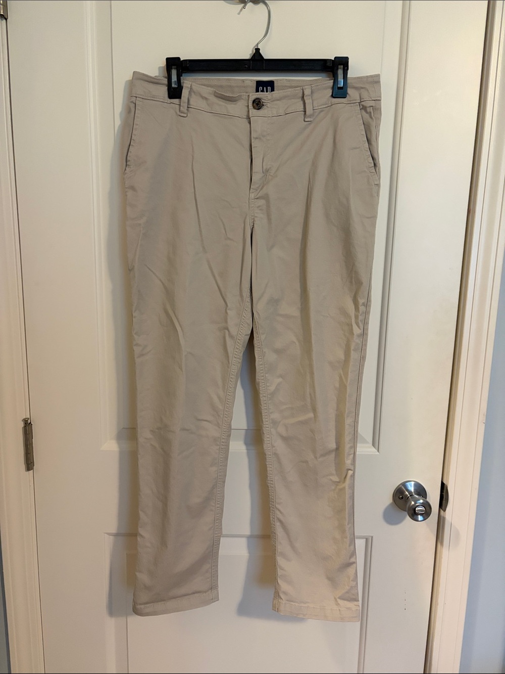 GAP Women's Light Beige Chino cropped khakis